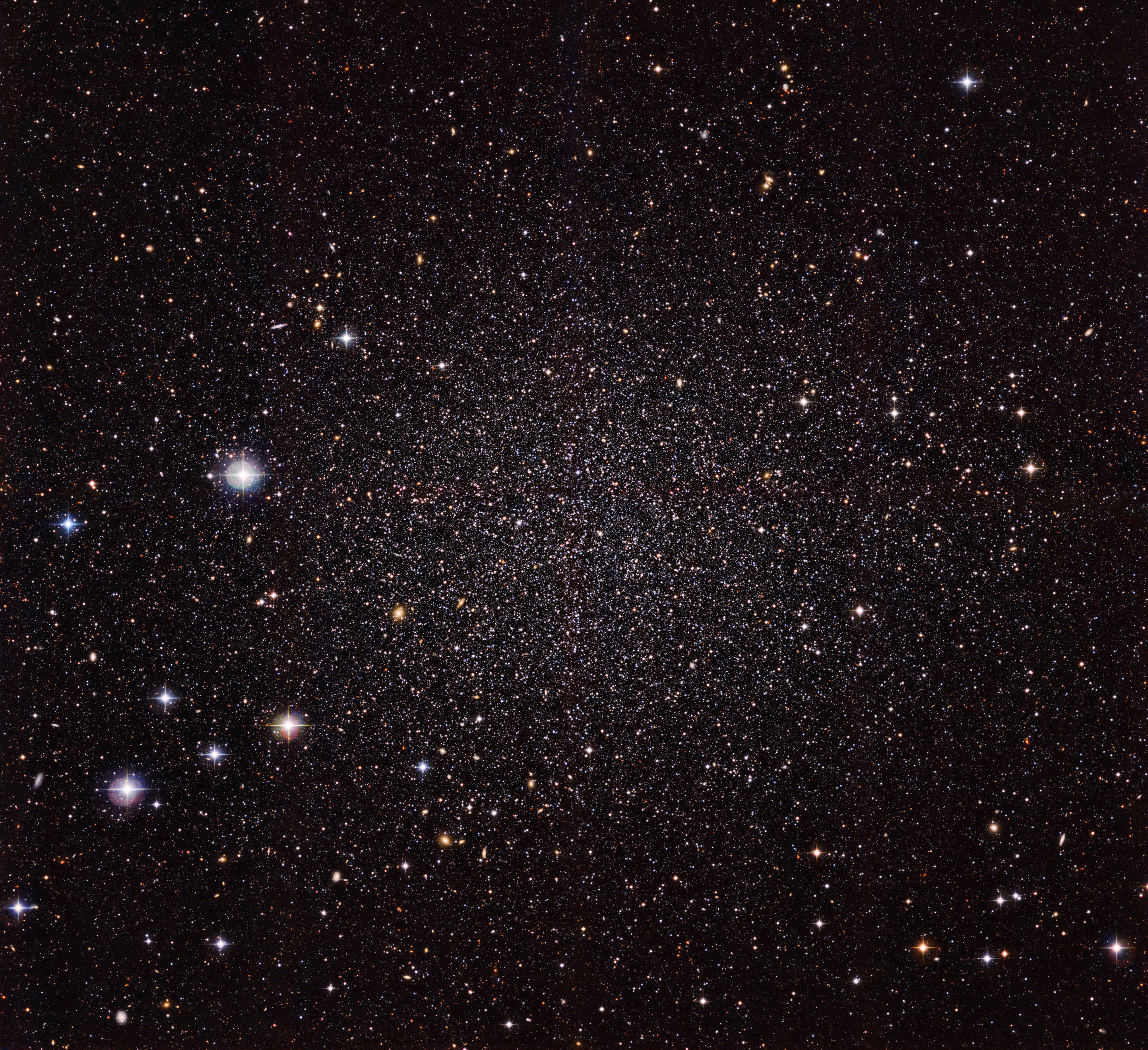 Карликовая галактика в созвездии Скульптор (англ. Sculptor Dwarf Galaxy). Credit: ESO