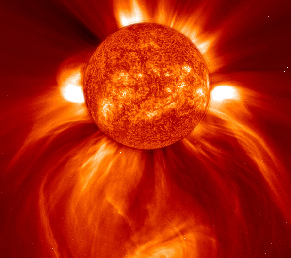 Солнце и его атмосфера. Снимок сделан SOHO 8  января 2002 года. Credits: ESA/NASA/SOHO 