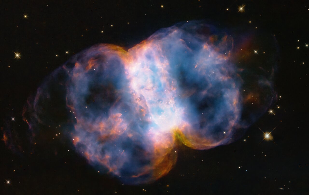 «Hubble» получил снимок туманности Малая Гантель